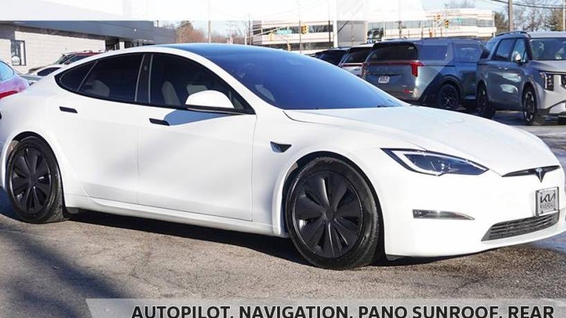 TESLA MODEL S 2022 5YJSA1E59NF493721 image